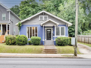Renovated ATL Home 2 Mi to Mercedes-benz Stadium!
