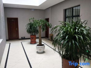 Shizong Yucheng Business Hotel