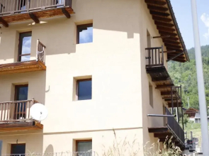 La Maison Jaune