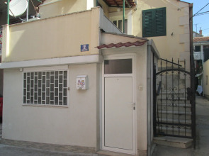 Apt Kiki on Nincevica St - 1 BR Apt 5 min. to the Old Town of Split