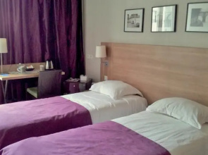 Kyriad Paris Ouest La Defense Courbevoie