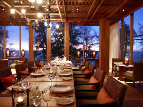 Renaissance Phuket Resort & Spa