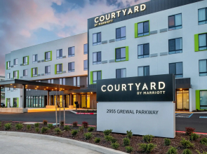 Courtyard by Marriott Modesto North
