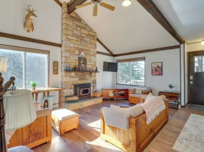 Near Skiing: Lakefront Gem w/ Kayaks in Long Pond