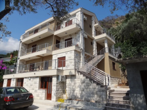 Apartments Bracanovic