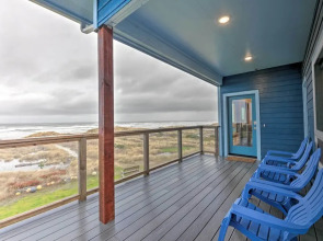 Sanderling Sea Cottages, Unit 5 w/ Ocean Views!