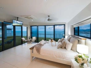 Panorama - Cannonvale