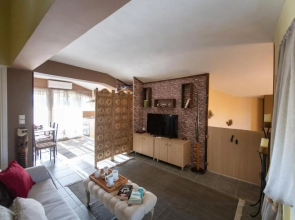 House Nefeli