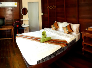 Happy Guesthouse Bungalow