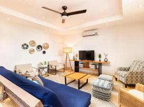 5-Bedroom Mountaintop Villa with Pool