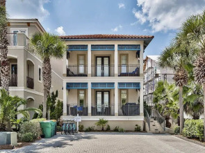 Casa di Tramonto by RedAwning