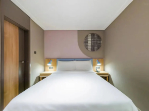 Home Inn Hotel