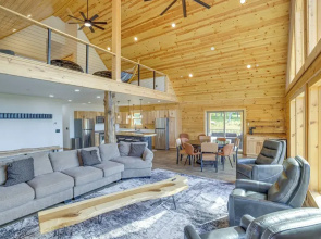Mtn Cabin w/ Hot Tub + Game Room in Mchenry