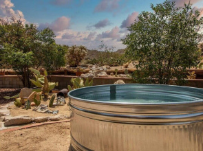 @ Marbella Lane - Perfect Desert Escape