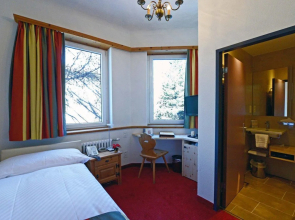 Hotel Waldhaus am See