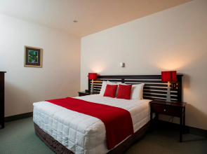 Emerald Hotel