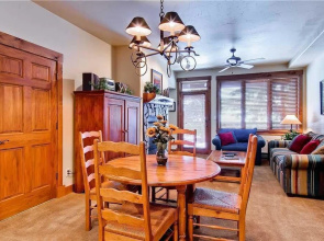 2109 Timberline Lodge, Trappeur's Crossing Apartment 1