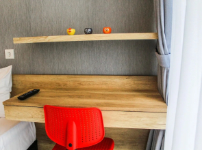 Studio @ Brooklyn SOHO & Suites Alam Sutera Apartment By Travelio