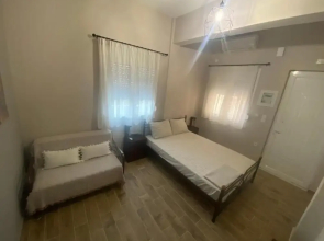 Elpida's apartments