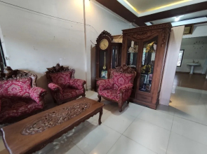 OYO 90633 Graha Dirham Homestay