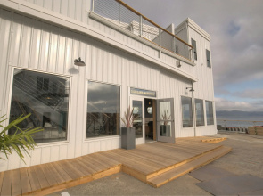 Bowline Hotel