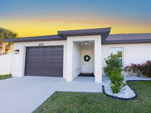 Cape Coral Duplex: Pool, Hot Tub, & Sunrise Views