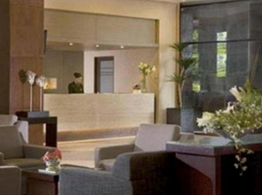 Hotel Santika Pandegiling Surabaya