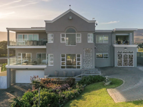 Absolute Ocean Boutique Guesthouse