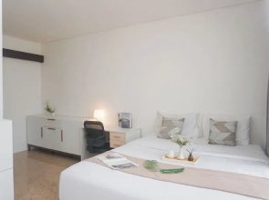Elegant And Best Deal 1Br At L'Avenue Pancoran Apartment