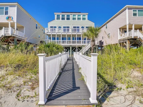 Oceanfront Murrells Inlet Home w/ Beach Access!