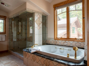 Zendo by Avantstay Serene Mountain Abode w/ Hot Tub & Views