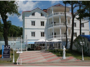 Alexandria Hotel