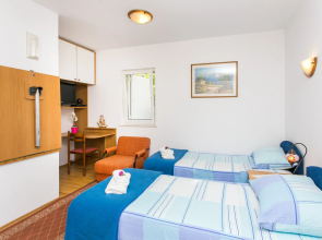 Apartments Miramare & Campara