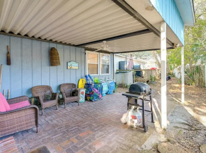 Steps to Ocean: Surfside Beach Home w/ Patio