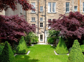 Deluxe Edinburgh Retreat Apartment