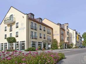 Hotel Henry