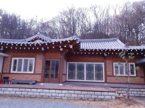 Yong Yejik Hanok Pension