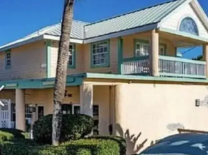 Surfcaster Motel & Restaurant