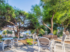 AX Sunny Coast Resort & Spa