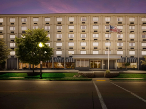 Best Western Riverfront Inn