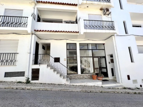 Lagos Ocean Breeze by Homing