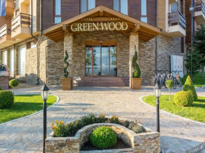 Green Wood Hotel