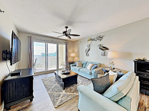 New Listing! Gulf-view Resort W/ Pool, Golf & Gym 3 Bedroom Condo