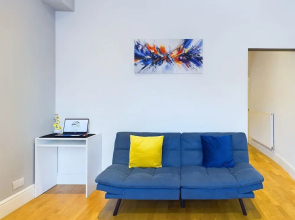 2br-sleeps4-citycentre-freeparking