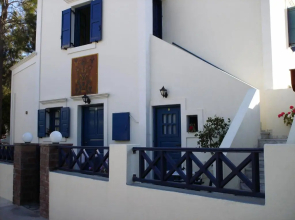5bedroom villa in perissa beach
