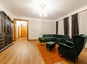 Gourmet Storie's AP 68sqm Renovated Free parking