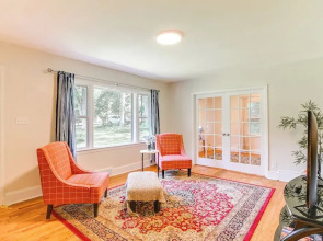 6 Mi to Uptown: Pet-friendly Home in Charlotte