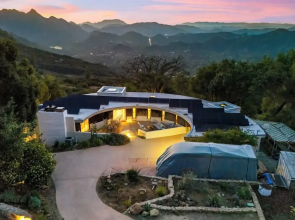 Malibu Hills Studio w/ Mountain Views + Near Beaches Cielo Nook by Avantstay