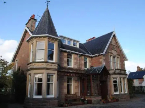 Chrialdon House