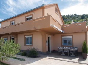 Stunning Apartment in Zatoglav With 1 Bedrooms and Wifi